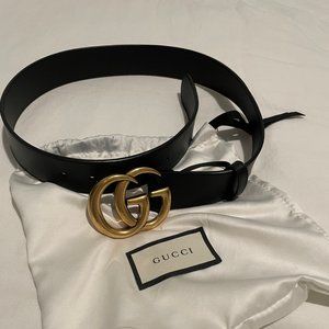 Women's Gucci Leather Belt - Size 80/32 - Barely Worn.